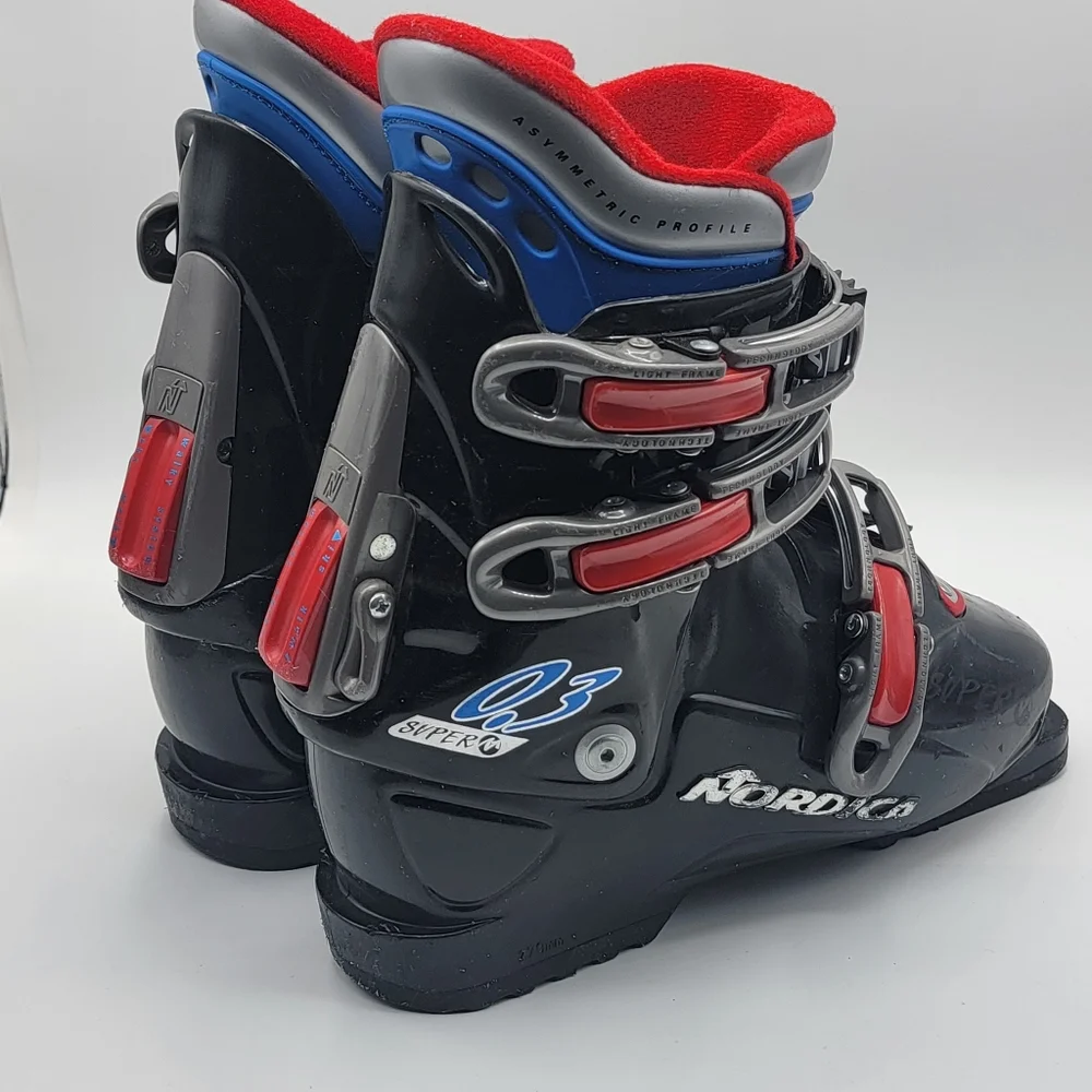 Nordica Black and Red Ski Boots‎ Men's Size 5-5.5; Women's Size 6-6.5